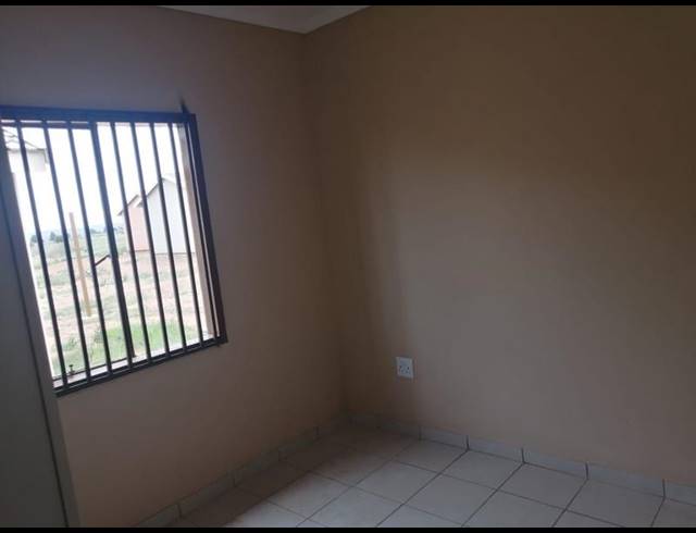 2 BEDROOM HOUSE FOR SALE IN RANDFONTEIN SOUTH